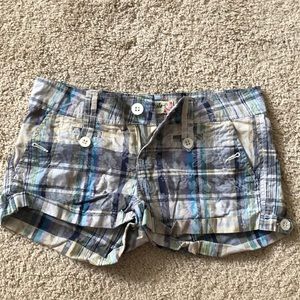 Hawaiian Floral Plaid Shorts